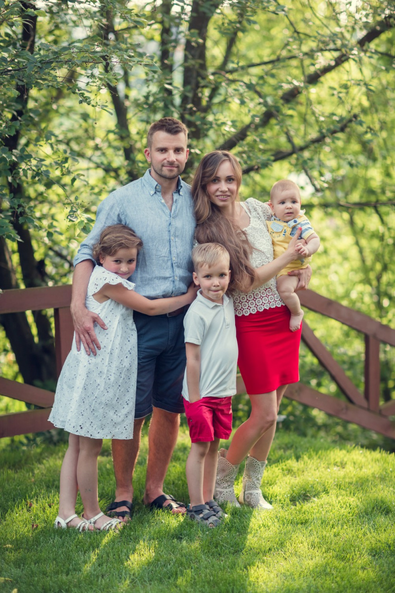 Наталья Лапшина с семьёй