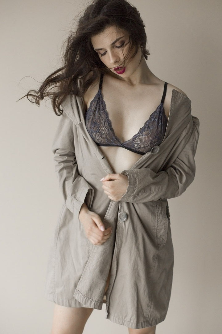 Четвёртая претендентка на звание “Девушка сентября” по версии портала “Ключ-Медиа”. Книжная героиня Мария Честнова