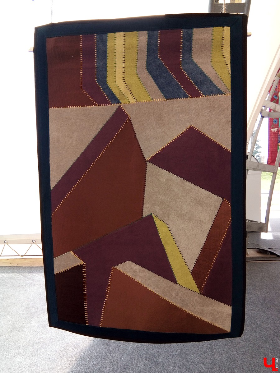 С 9 по 16 августа в Суздале проходит международный фестиваль лоскутного шитья. Участвуют в нем не только женщины, но и мужчины