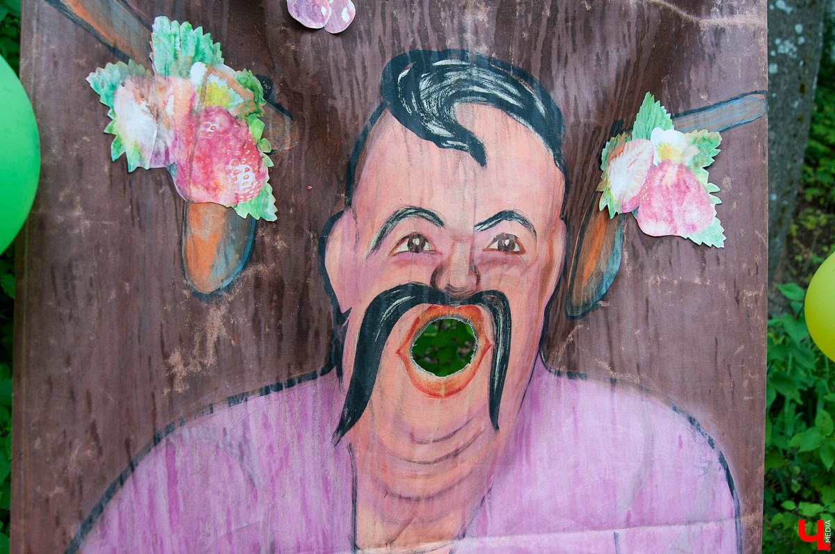 15 июля во Владимире прошел Вишневый спас. В этом году он совпал с окончанием чемпионата мира по футболу, и владимирцы решили отметить это событие по-спортивному