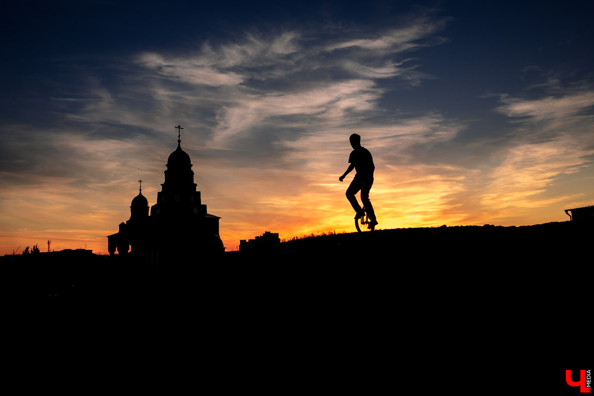 По Владимиру на уницикле