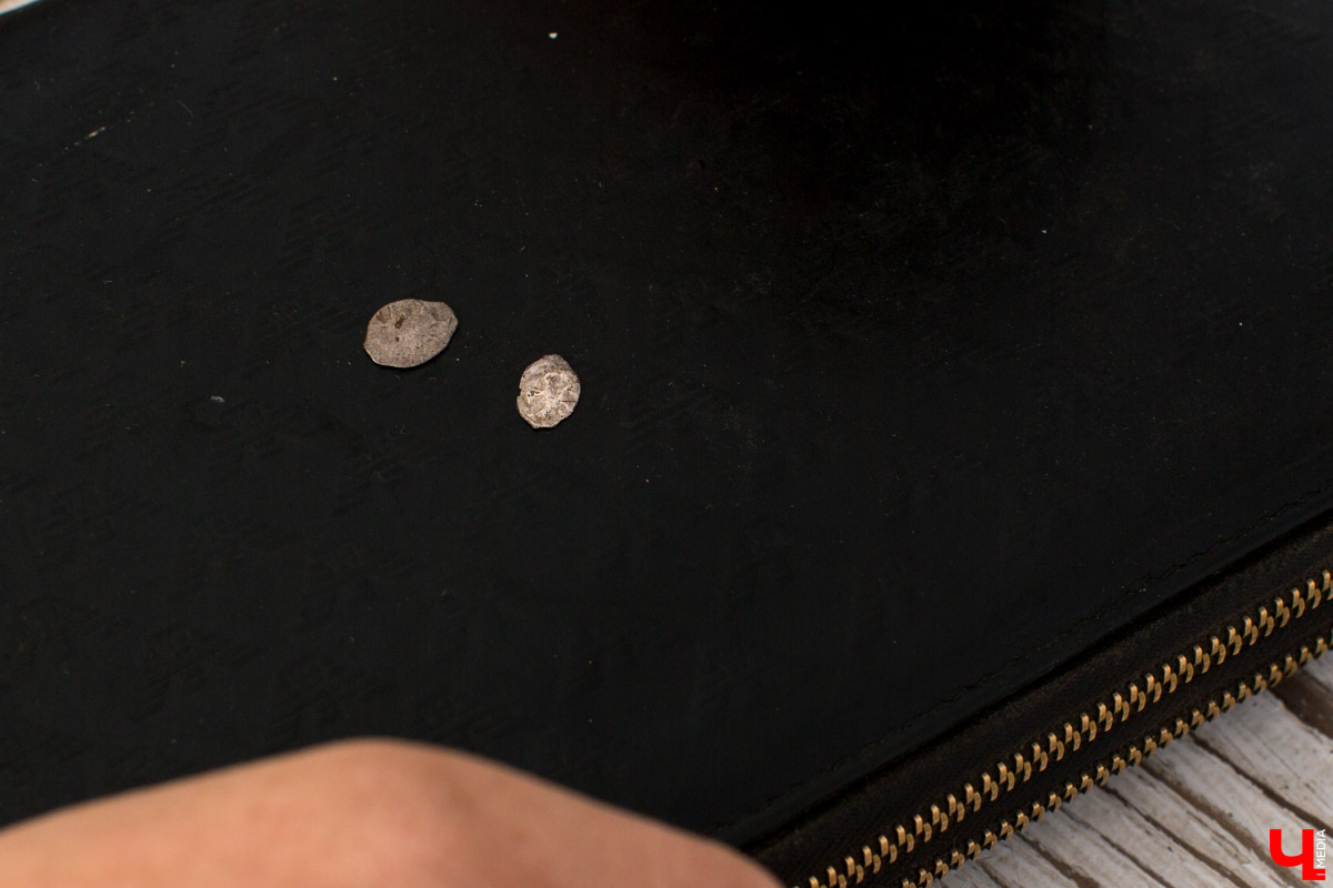 Гид Денис Лапин провел необычную экскурсию по Суздалю. Он показал журналисту Ключ-Медиа загадочные провалы, тайные подземелья и древние вещи, найденные местными жителями