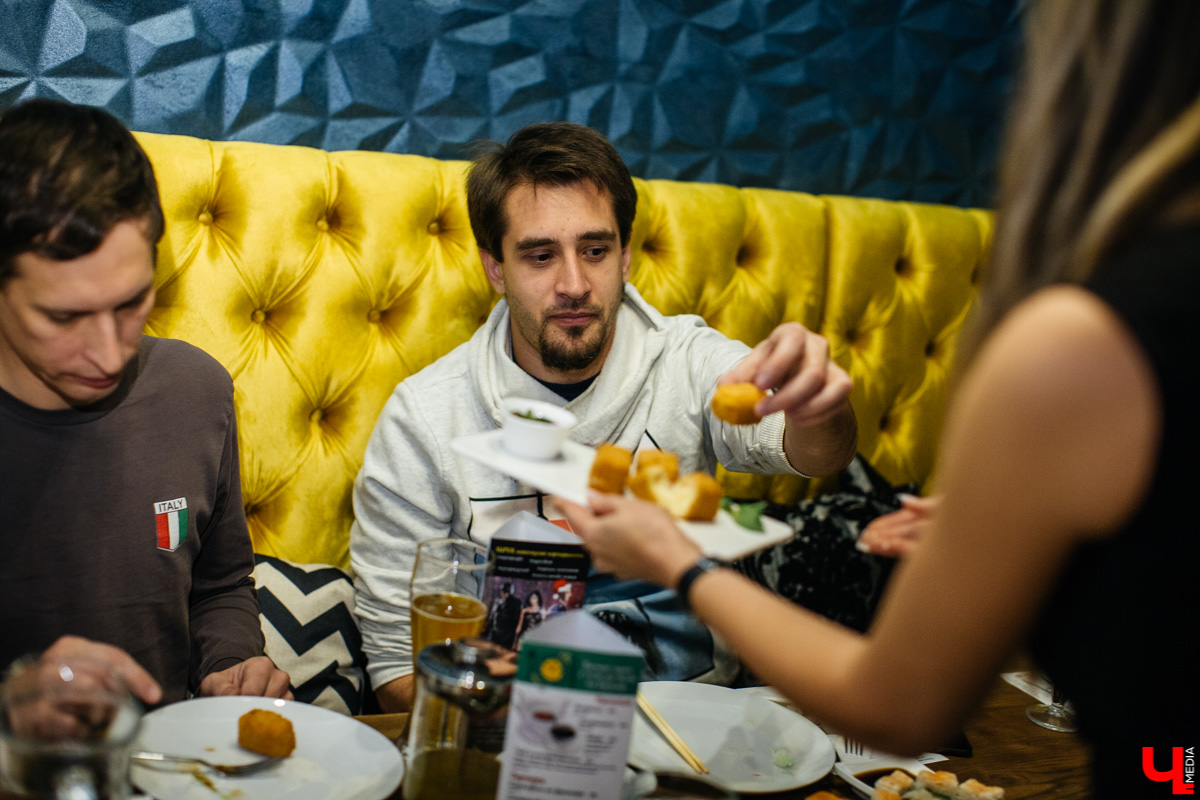 Инста-ужин в кафе&кондитерской "Carlson"