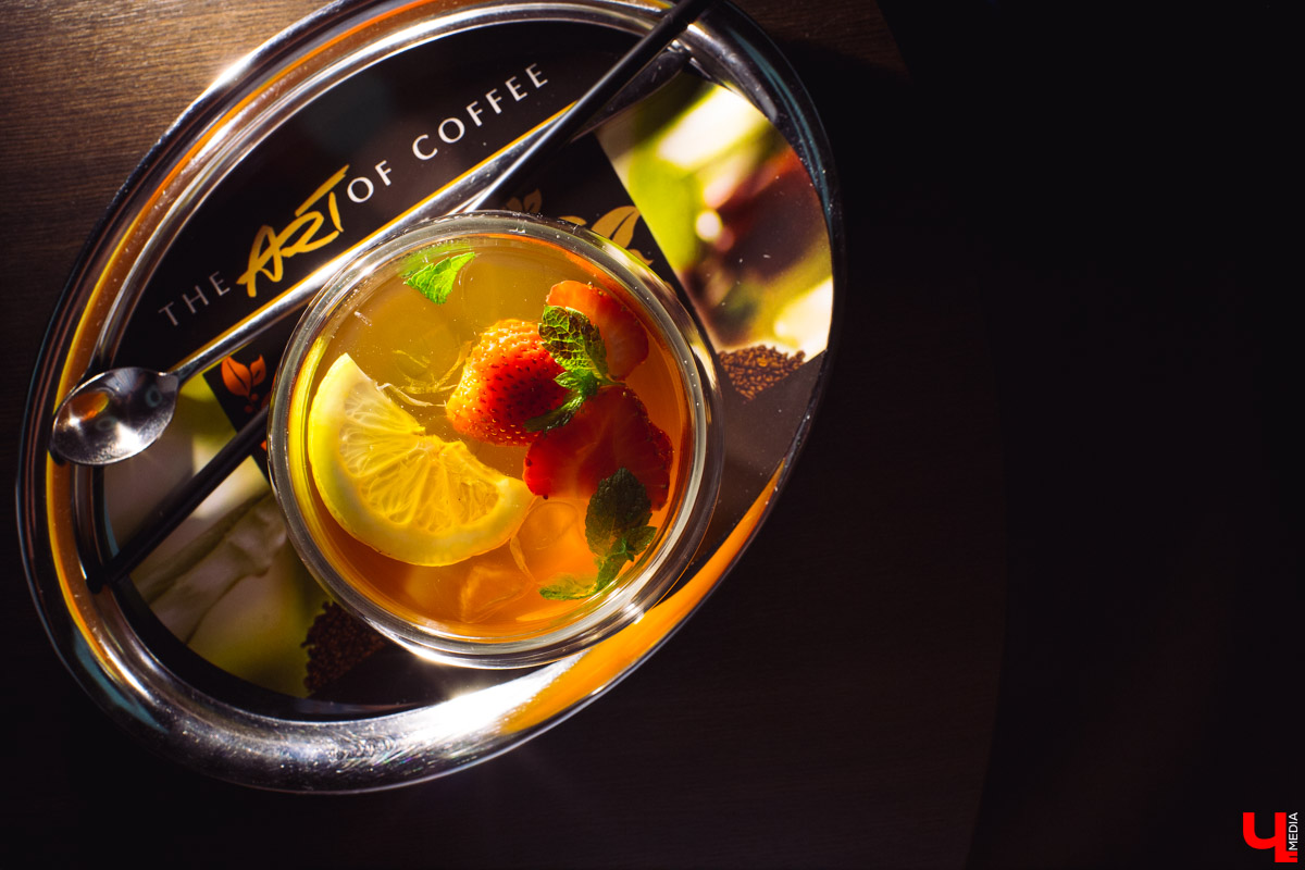 Блогеры из проекта “Инста-ужин” посетили кофейню COFFEESHOP COMPANY во Владимире и попробовали фирменные блюда