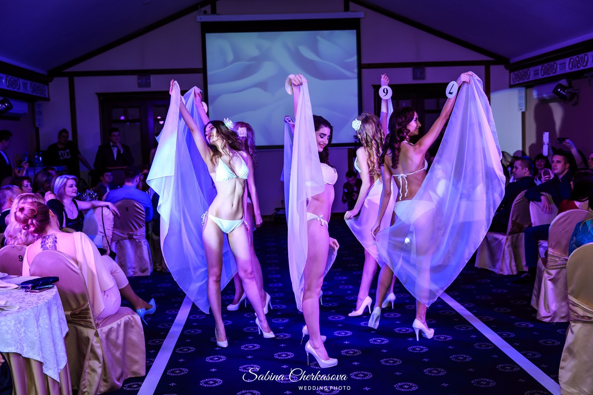 17 октября 2018 года исполнился 21 год модельному агентству “Жанна”. Накануне этого праздника мы пообщались с Жанной Згребновой, основательницей, руководительницей и вдохновительницей агентства