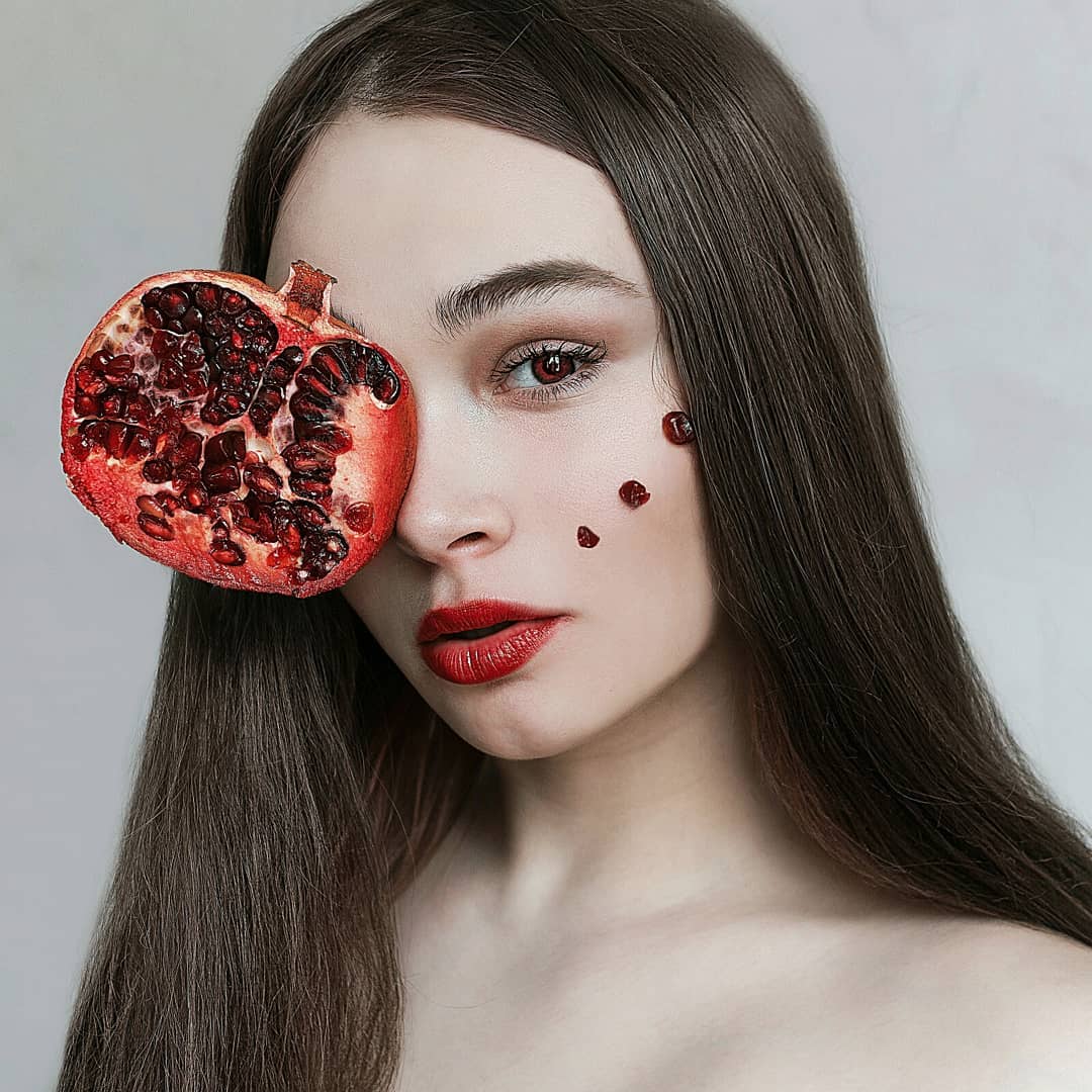 Популярная в «Инстаграм» косплеерша рассказала журналисту «Ключ-Медиа» о том, как создаются яркие фэнтезийные образы, сколько это отнимает времени и денег и приносит ли её аккаунт прибыль