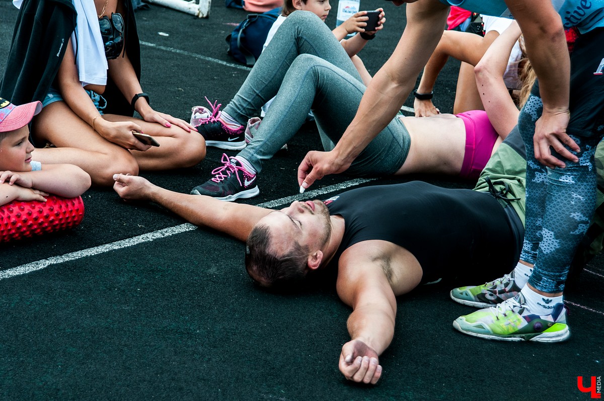 14 июля во Владимире на стадионе “Лыбедь” прошёл ежегодный чемпионат по кроссфиту “РОСИЧ 2018”. В этот раз организаторы выбрали несколько командных комплексов, с которыми может справиться спортсмен любой подготовки