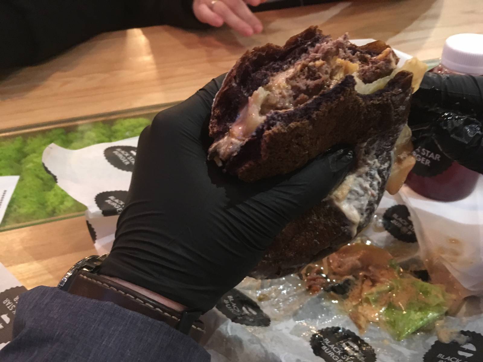 Пробуем на вкус бургеры от Тимати