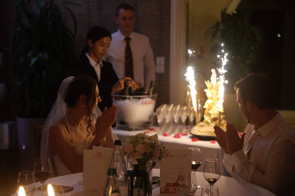 Жительница Владимира Елена Суркова вышла замуж за француского ресторатора Оливье. Свадьбу молодожены праздновали дважды