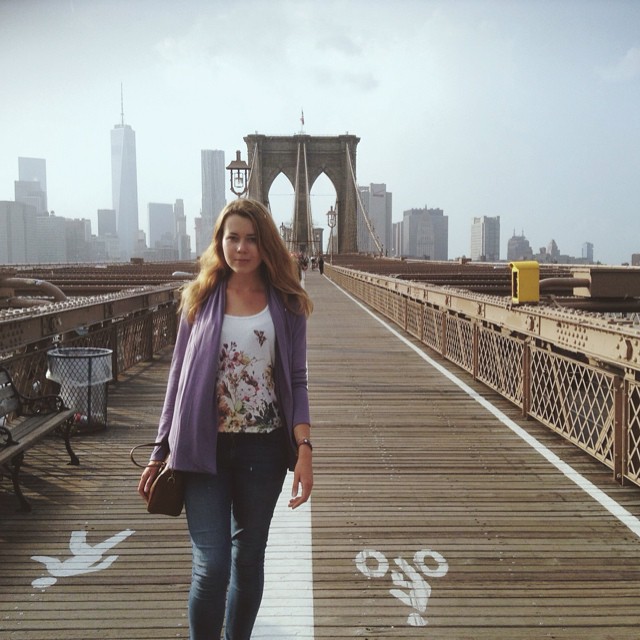 Анастасия Ковальская несколько лет подряд уезжает летом работать в Америку. Корреспондент “Ключ-Медиа” поговорила с девушкой о жизни за океаном, кредитах, работе и американской мечте