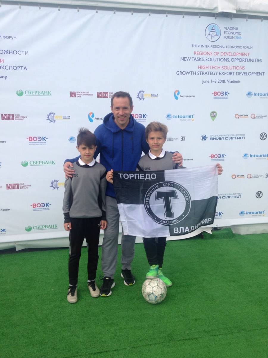 Директор владимирской спортшколы Владимир Исаев сделал прогноз о матче Россия - Хорватия в 1/4 ЧМ по футболу 2018. И рассказал, что владимирские футболисты-юниоры уже готовятся выступить на ЧМ-2022