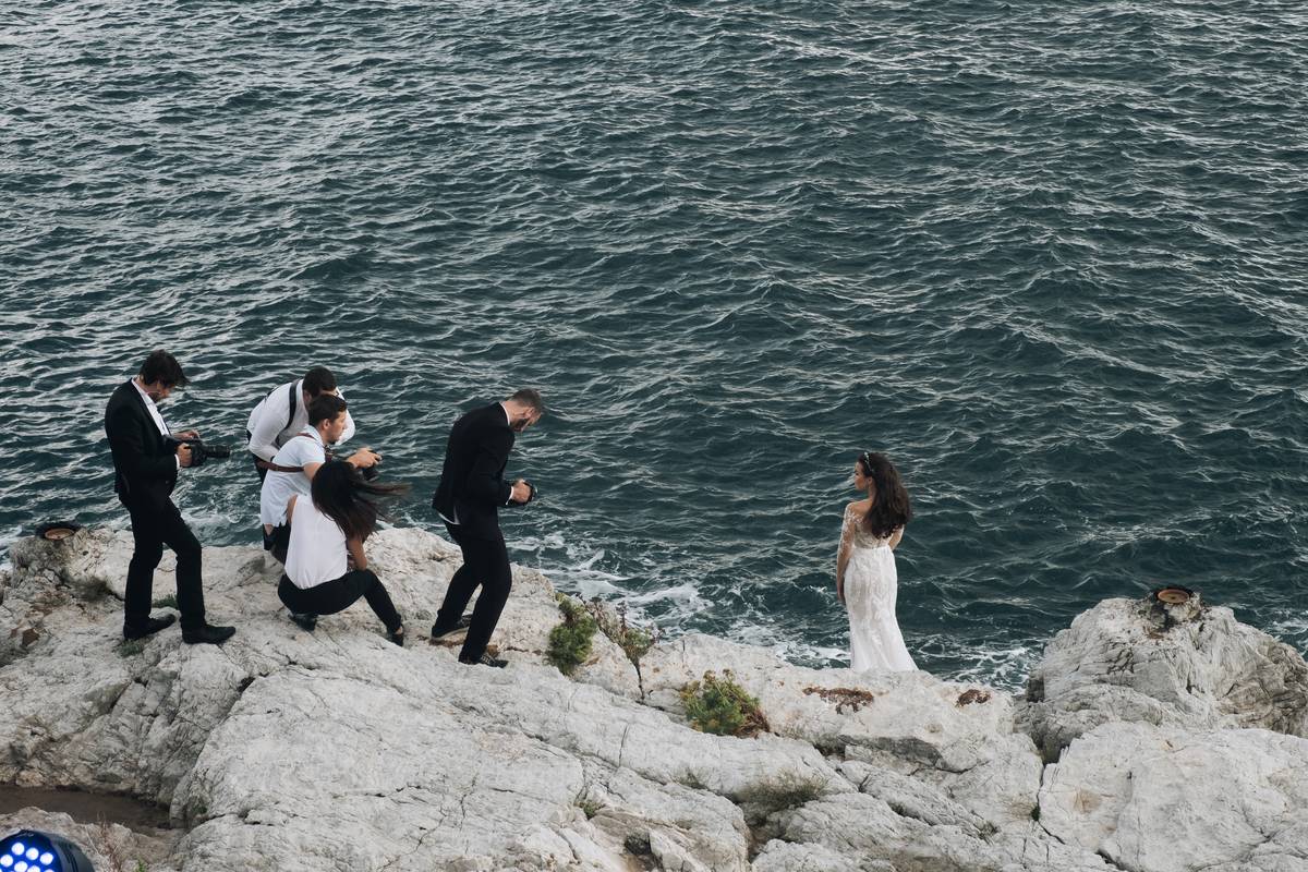 Ведущая Алена Маркелова проводит свадьбы за границей. О секретах своего успеха в свадебном бизнесе она рассказала журналисту “Ключ-Медиа”