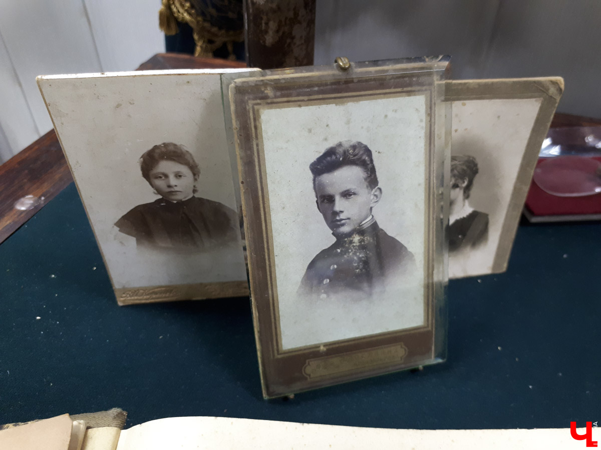 К началу нового учебного года 2018-2019 мы подготовили экскурс в историю владимирской системы образования. Чему учили 200 лет назад, что со временем менялось, и какими были школы в советские годы