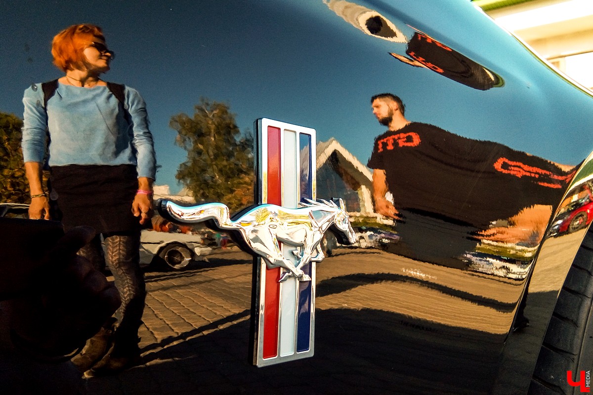 15 и 16 сентября в Суздале прошел фестиваль автомобильного тюнинга Tuning Car Awards. На него съехалось больше 100 машин со всей России