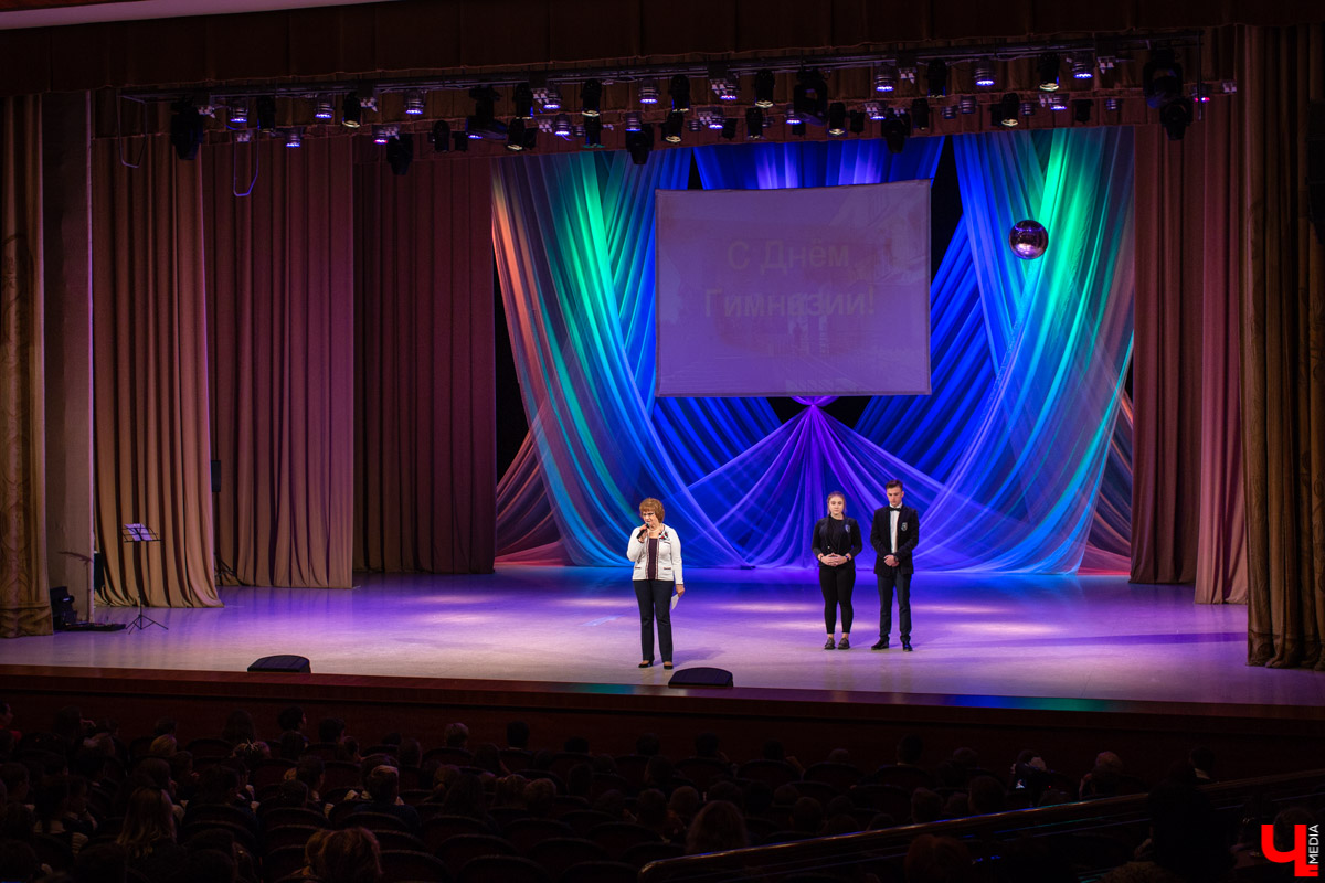 Профессия учителя. Что она скрывает в себе? Чтобы это узнать, мы заглянули во владимирскую гимназию № 23 и побеседовали с ее педагогами на всевозможные темы