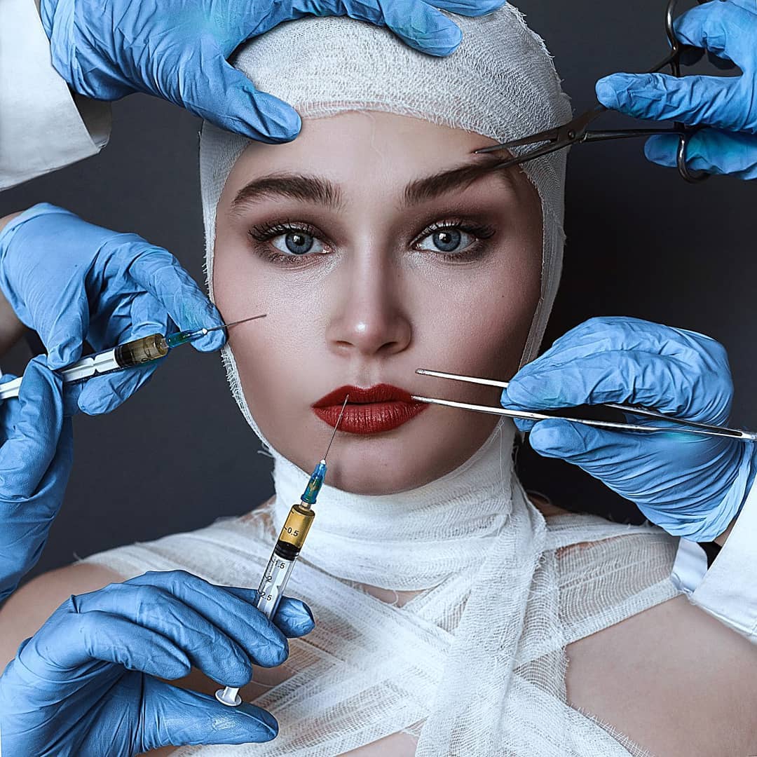 Популярная в «Инстаграм» косплеерша рассказала журналисту «Ключ-Медиа» о том, как создаются яркие фэнтезийные образы, сколько это отнимает времени и денег и приносит ли её аккаунт прибыль