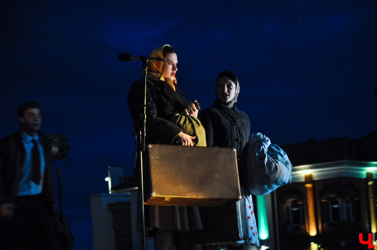 «Молодая гвардия» на Театральной площади