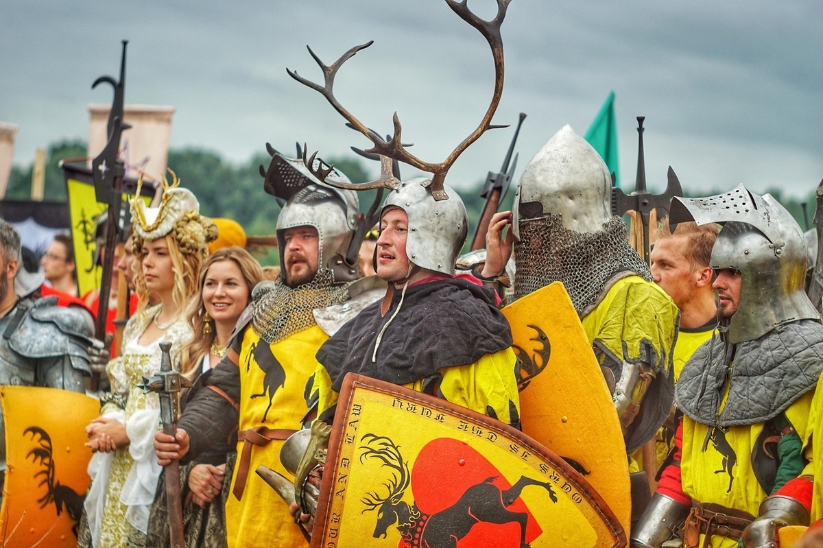 Владимирец Кирилл Николаенко уже 15 лет увлечен ролевыми играми. Что это такое? Чем интересно такое хобби? Насколько затратно? Обо всем этом наш земляк рассказал во время интервью