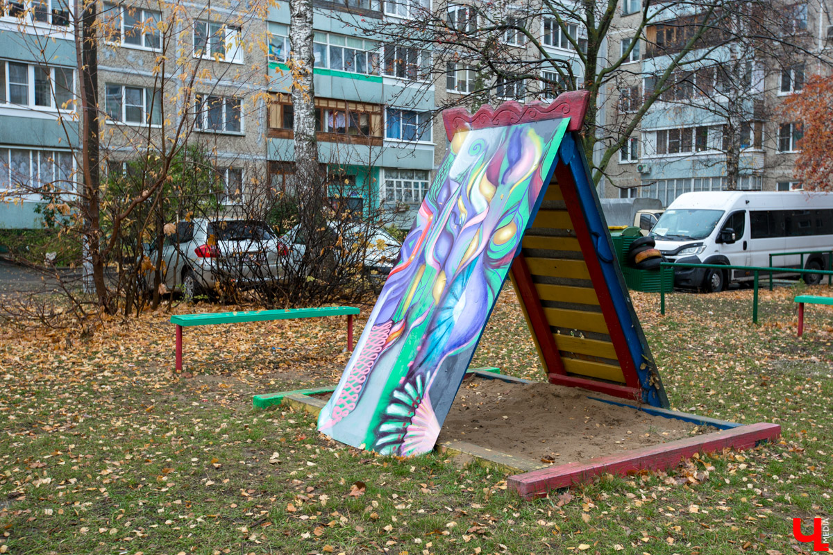 Красивых граффити во Владимире стало больше. В Добром реализуют проект “Цветные чувства”, и в его рамках создали более 10 рисунков