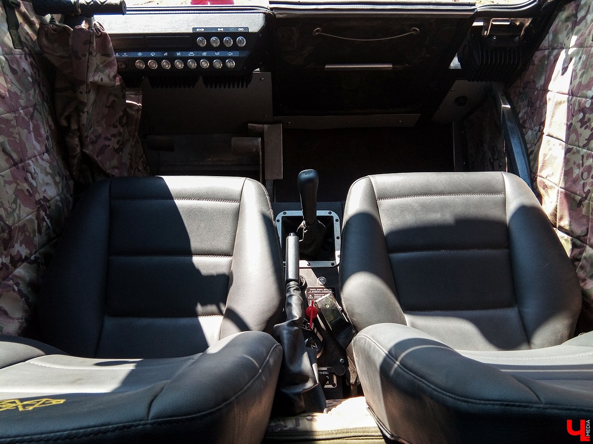 11 августа во Владимире прошел тест-драйв вездехода “Шерп”. Мы прокатились на борту и выяснили, на что способна отечественная техника