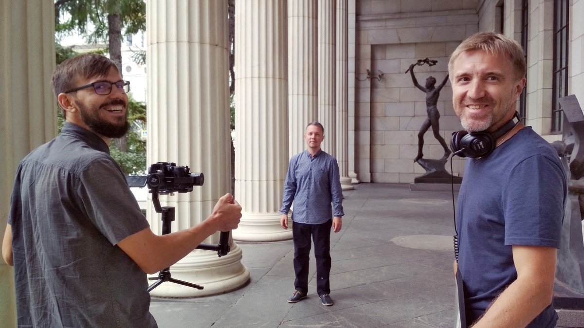 27 августа, в День российского кино, мы пообщались с тремя режиссерами из Владимира. Они рассказали о творчестве, планах и нюансах работы в 33 регионе