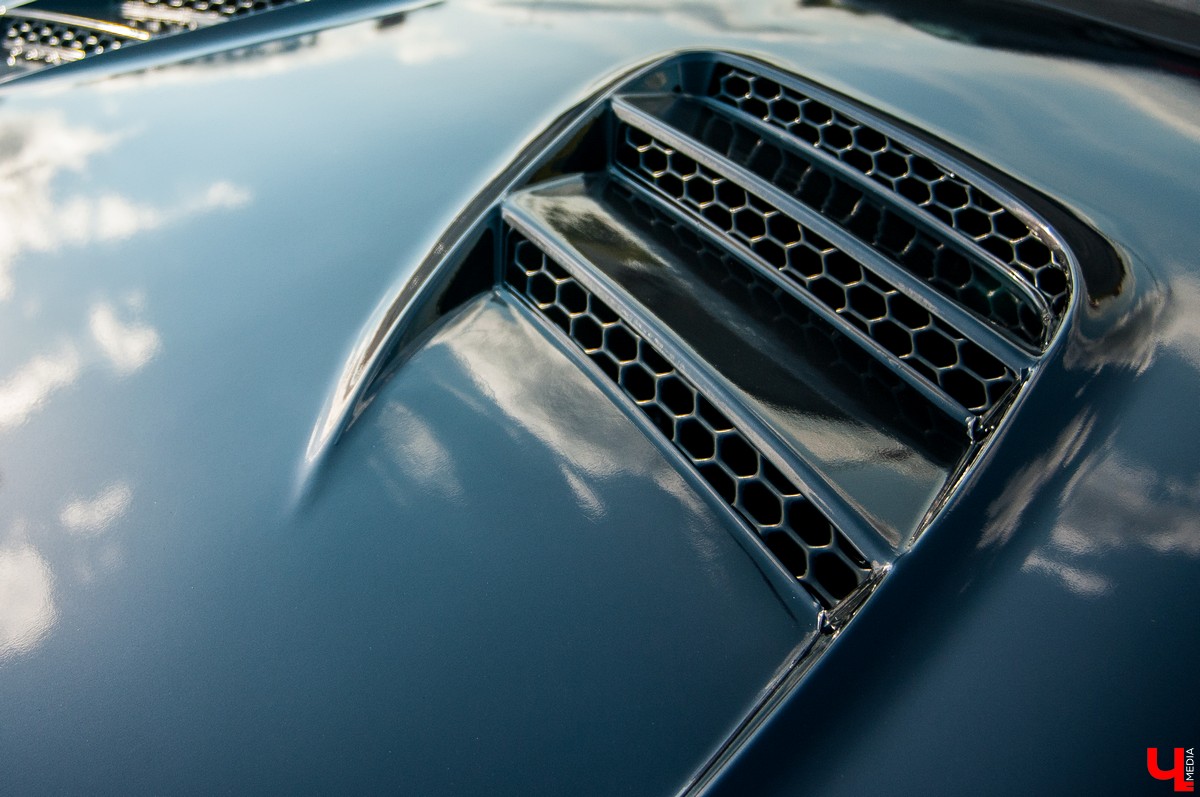 Известный тюнингёр Илья Курицын переделал свою Toyota GT86. Основой нового дизайна стали колеса от Lamborghini Speedline и карбоновый спойлер