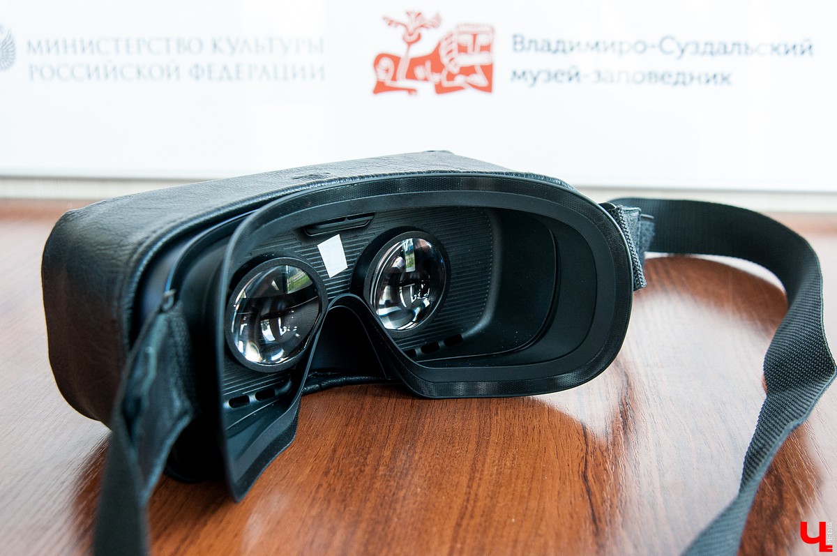 Обзор экскурсии по Суздальскому кремлю в очках виртуальной реальности