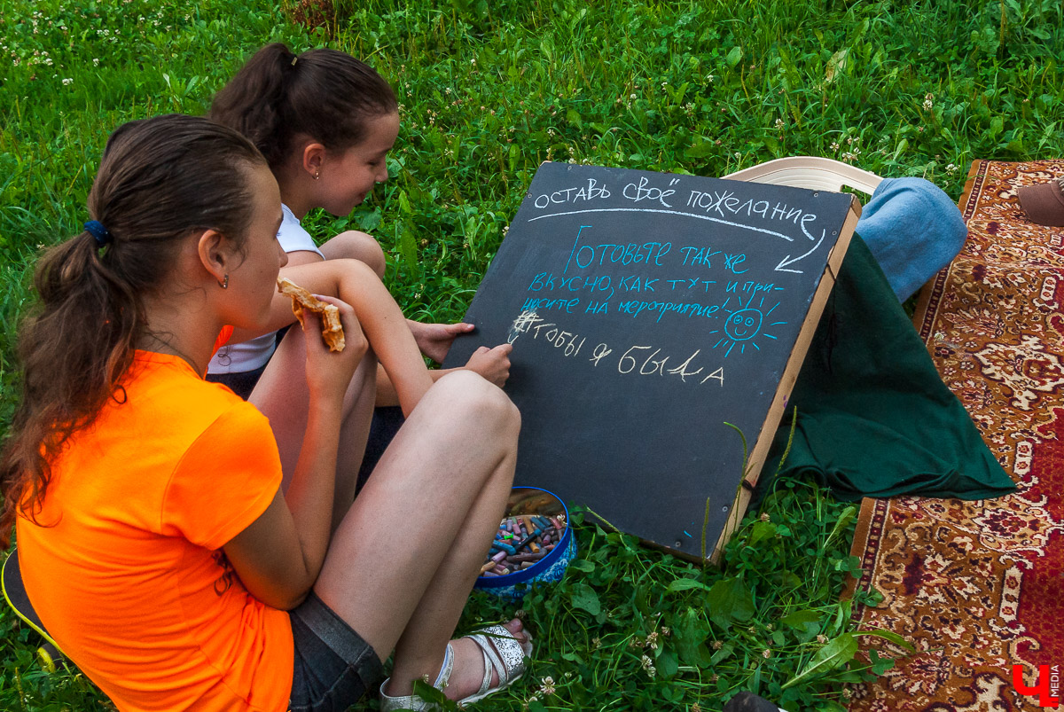2 августа во дворе на улице Горького прошел добрососедский пикник. До самого начала оставалось загадкой, придут ли люди, захотят ли знакомиться с соседями