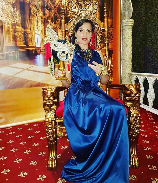 Благородное собрание: владимирская королева, португальский граф и принцесса Индонезии