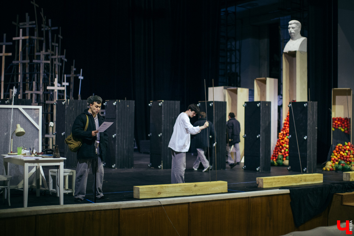 Репетиция спектакля “Раковый корпус”