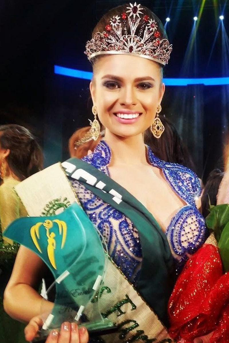 17 октября 2018 года исполнился 21 год модельному агентству “Жанна”. Накануне этого праздника мы пообщались с Жанной Згребновой, основательницей, руководительницей и вдохновительницей агентства