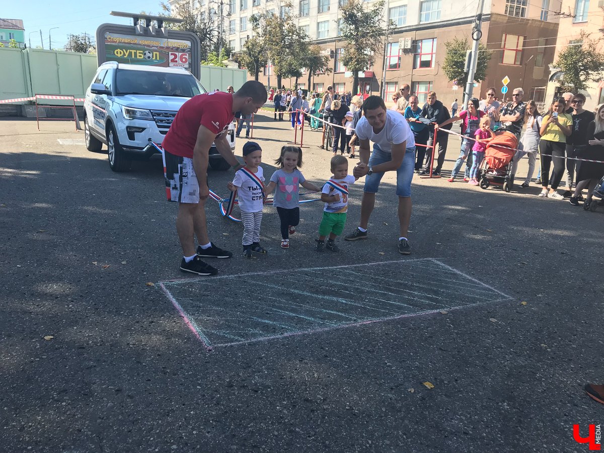 25 августа во Владимире праздновали День города. Какими увидели торжества люди? Мы собрали самые интересные, на наш взгляд, фотографии из Инстаграм