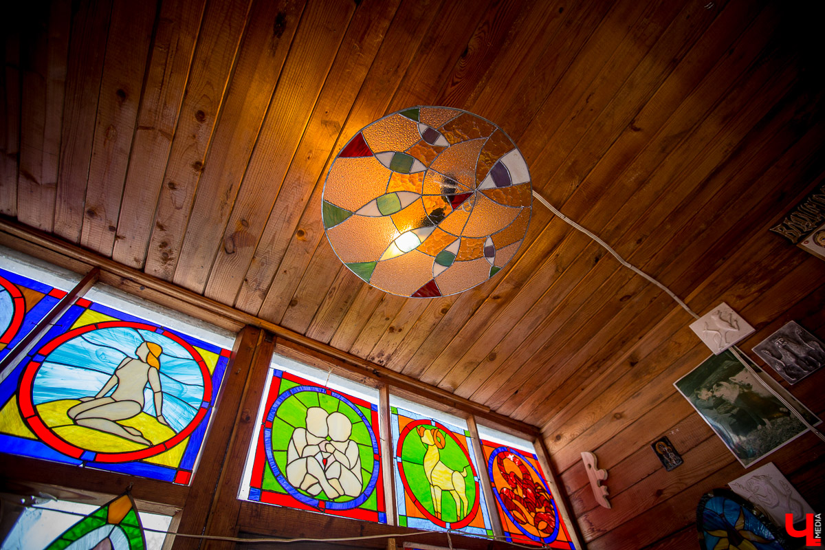 Витражный балкон работы Сергея Ставского