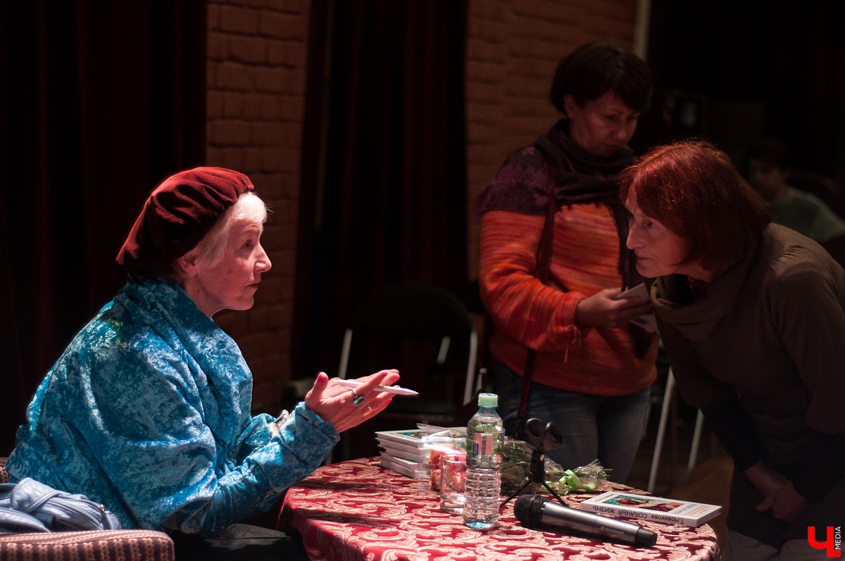 25 октября во Владимире состоялась премьера двух артхаусных фильмов московского режиссера Татьяны Новиковой, «Собачья жизнь» и «Богема»