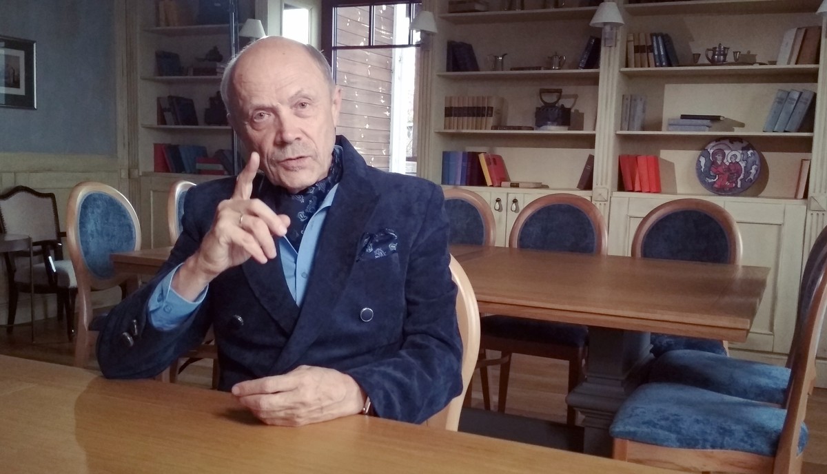 В рамках проекта “Имя. Символ 33” вышел новый фильм. Он посвящен поэту Константину Бальмонту