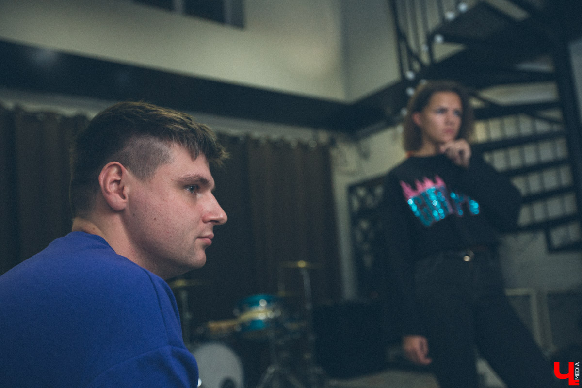 Клавишник кавер-квартета «Kiss me twice» Елисей Карпов рассказал про закульсье шоу «Голос. Перезагрузка»