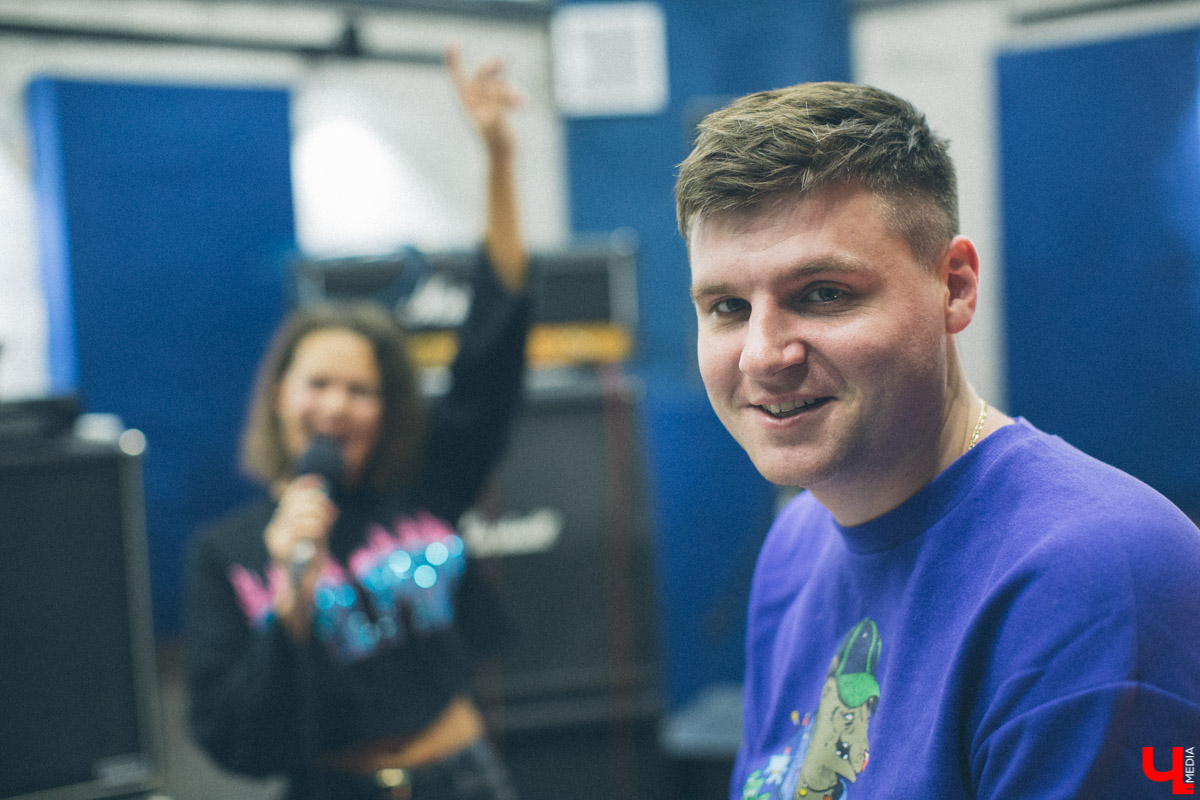 Клавишник кавер-квартета «Kiss me twice» Елисей Карпов рассказал про закульсье шоу «Голос. Перезагрузка»