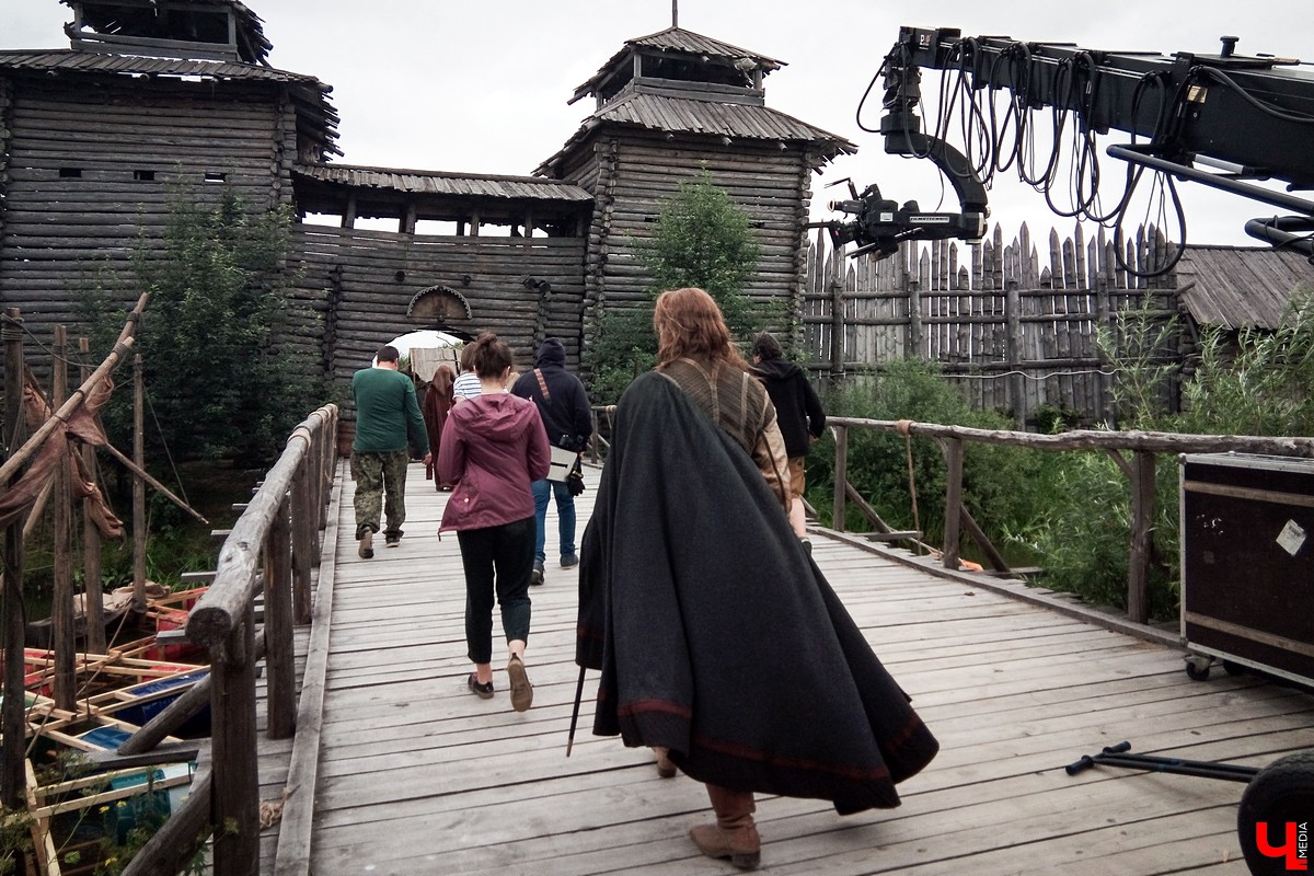 5 ноября вышла первая серия картины “Годунов”. Фильм снимался в Суздале с участием владимирских актеров массовых сцен