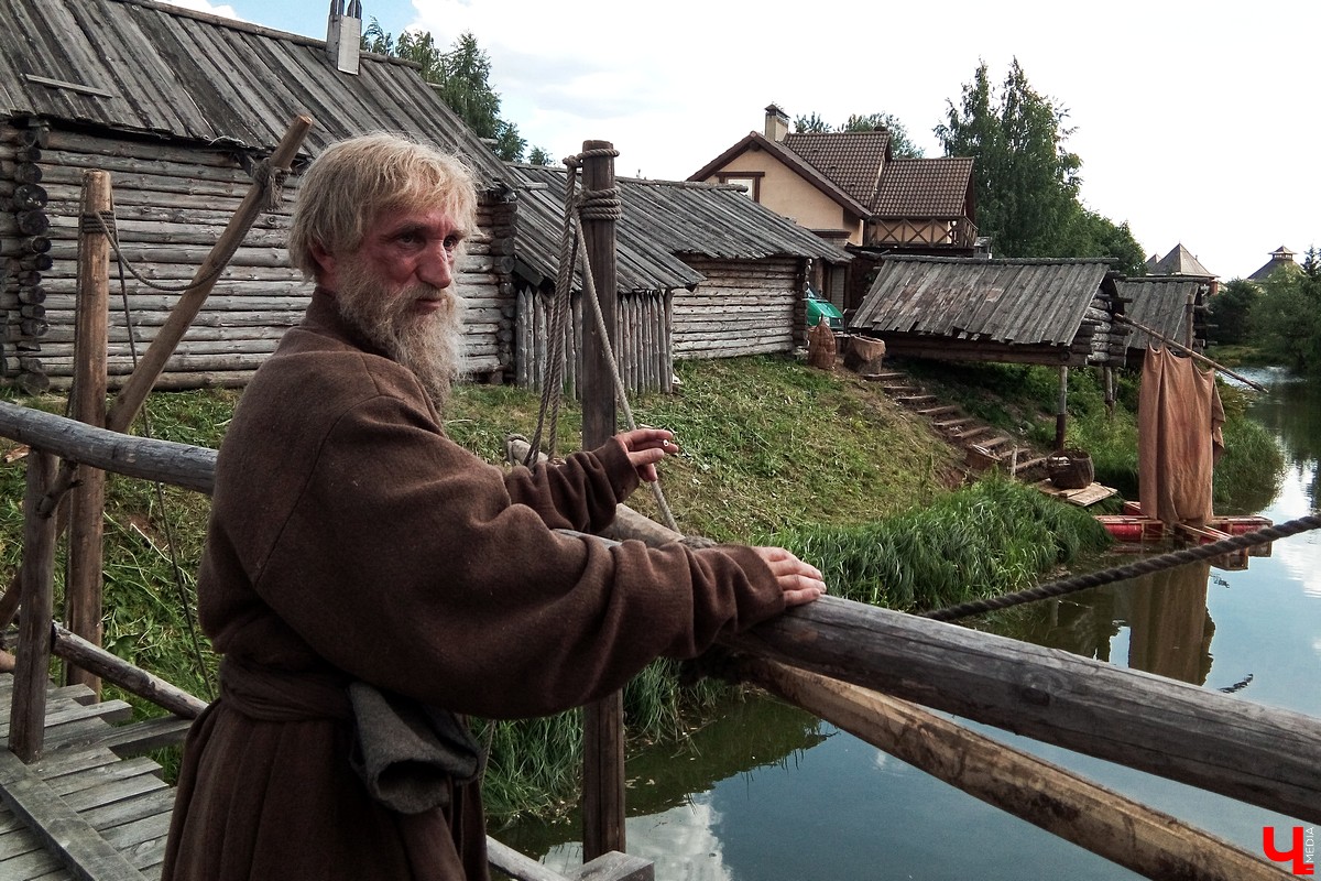 5 ноября вышла первая серия картины “Годунов”. Фильм снимался в Суздале с участием владимирских актеров массовых сцен