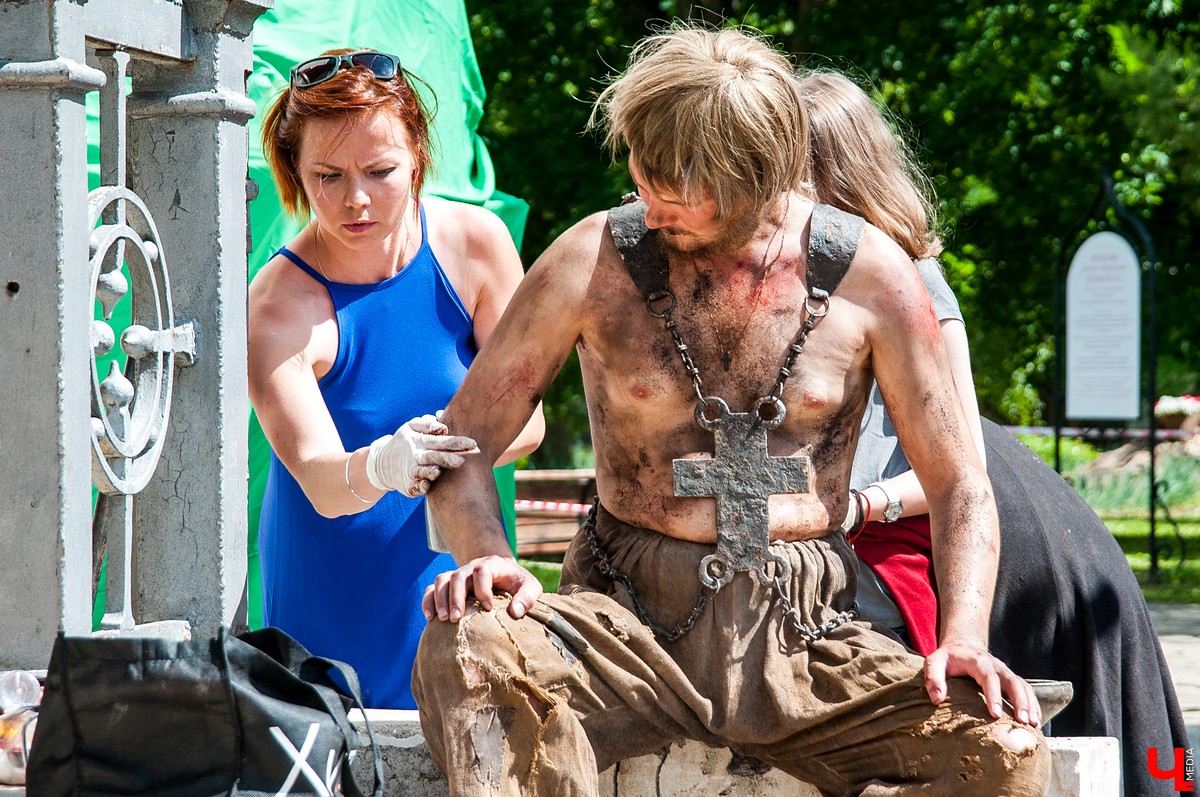 5 ноября вышла первая серия картины “Годунов”. Фильм снимался в Суздале с участием владимирских актеров массовых сцен