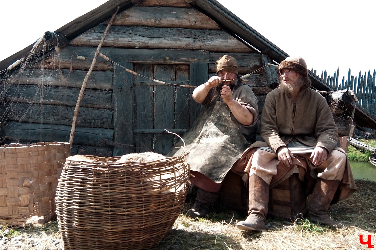 5 ноября вышла первая серия картины “Годунов”. Фильм снимался в Суздале с участием владимирских актеров массовых сцен