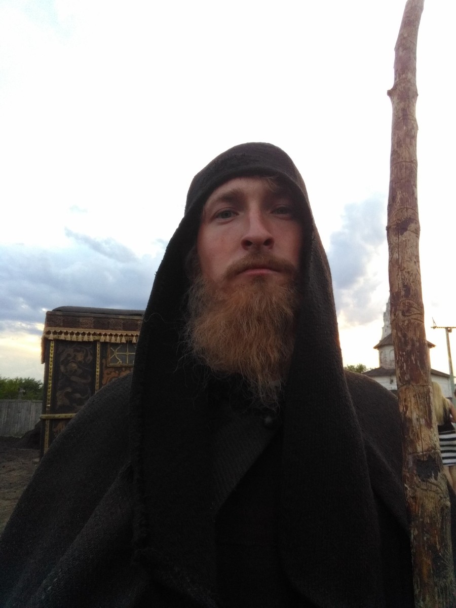 5 ноября вышла первая серия картины “Годунов”. Фильм снимался в Суздале с участием владимирских актеров массовых сцен