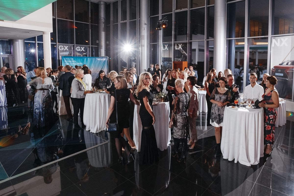 Салон Gen87 и Gen87Beauty грандиозно отметили 5-летие своей деятельности во Владимире. На празднике собрались самые яркие представители поколения AGELESS