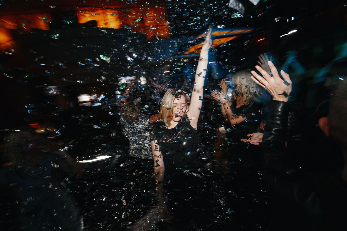 Салон Gen87 и Gen87Beauty грандиозно отметили 5-летие своей деятельности во Владимире. На празднике собрались самые яркие представители поколения AGELESS