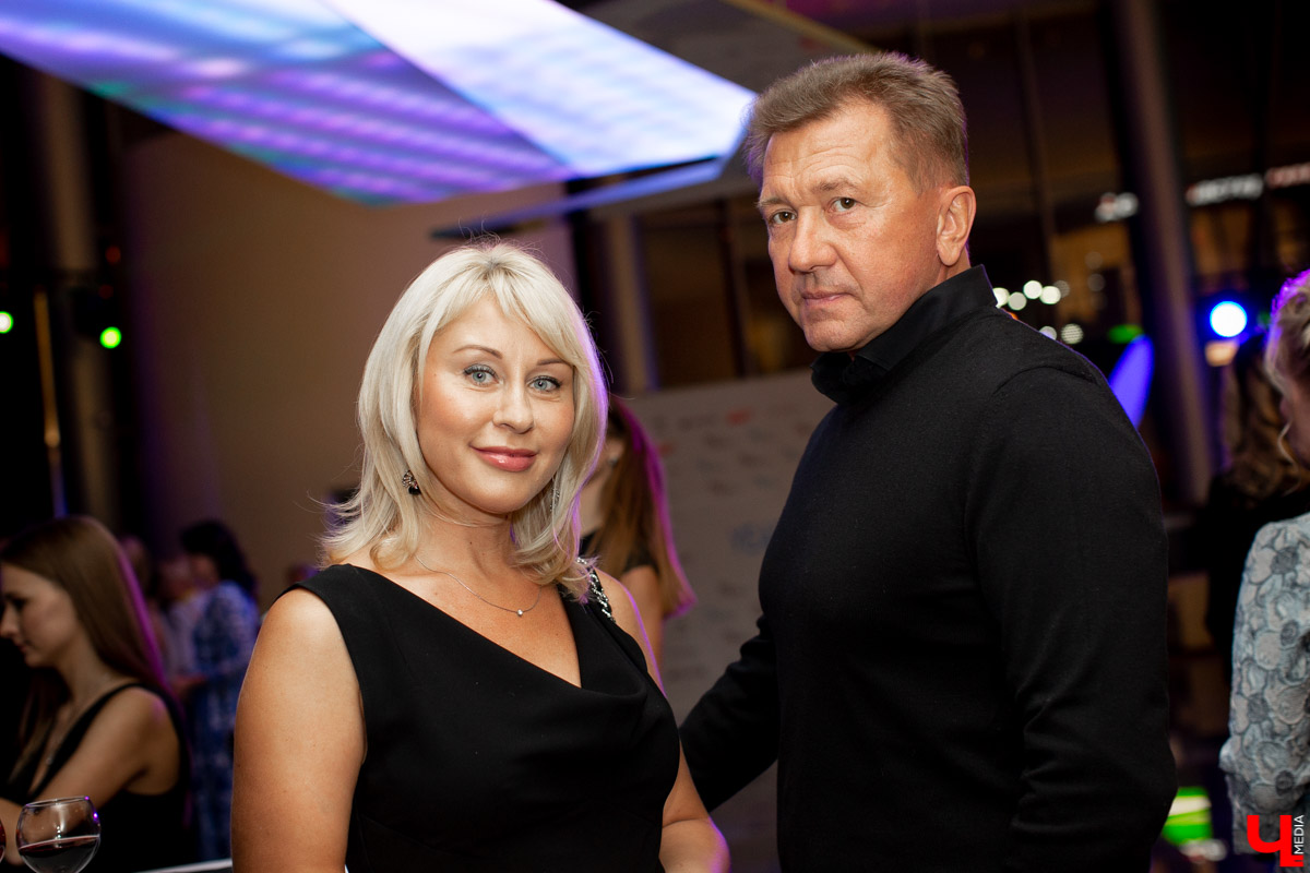 Салон Gen87 и Gen87Beauty грандиозно отметили 5-летие своей деятельности во Владимире. На празднике собрались самые яркие представители поколения AGELESS