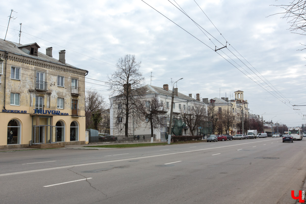 Как раньше называлась улица Горького? Что было на месте ВлГУ? Как сюда попал Олег Янковский? Об истории центральной магистрали Владимира мы поговорили с краеведом-любителем Александром Прониным