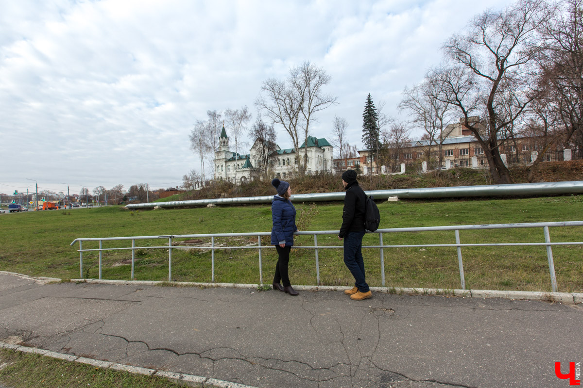 Как раньше называлась улица Горького? Что было на месте ВлГУ? Как сюда попал Олег Янковский? Об истории центральной магистрали Владимира мы поговорили с краеведом-любителем Александром Прониным