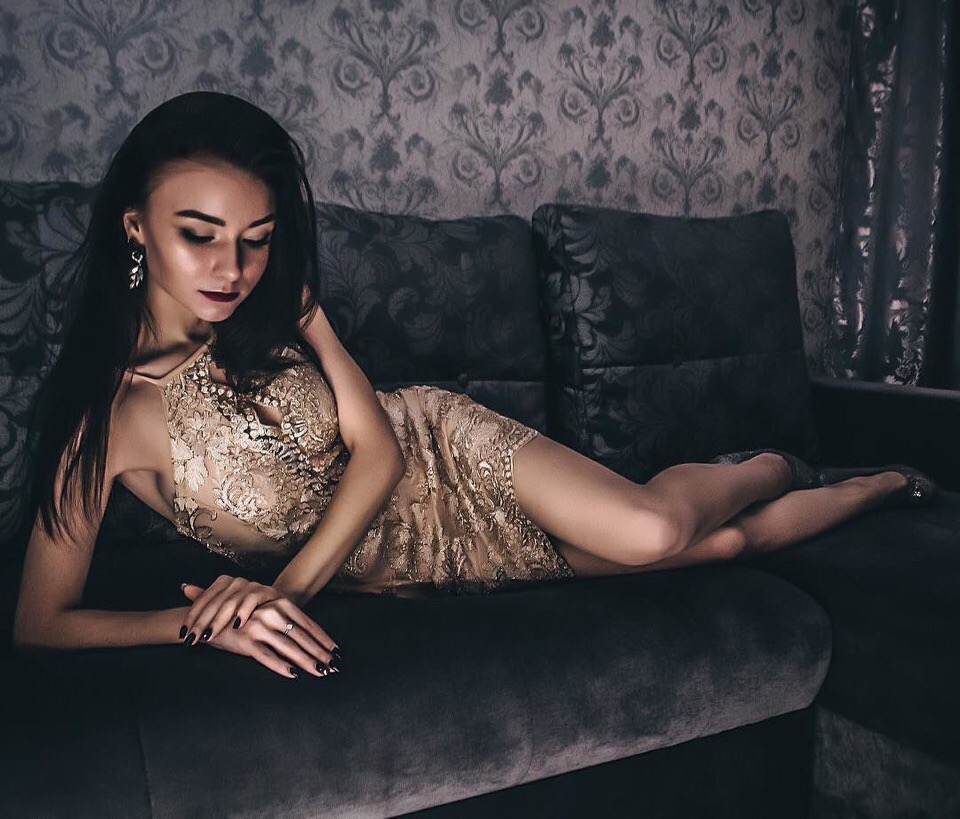 Первая претендентка на звание “Девушка ноября” по версии портала “Ключ-Медиа”. Творческая и амбициозная Анастасию Зюкова