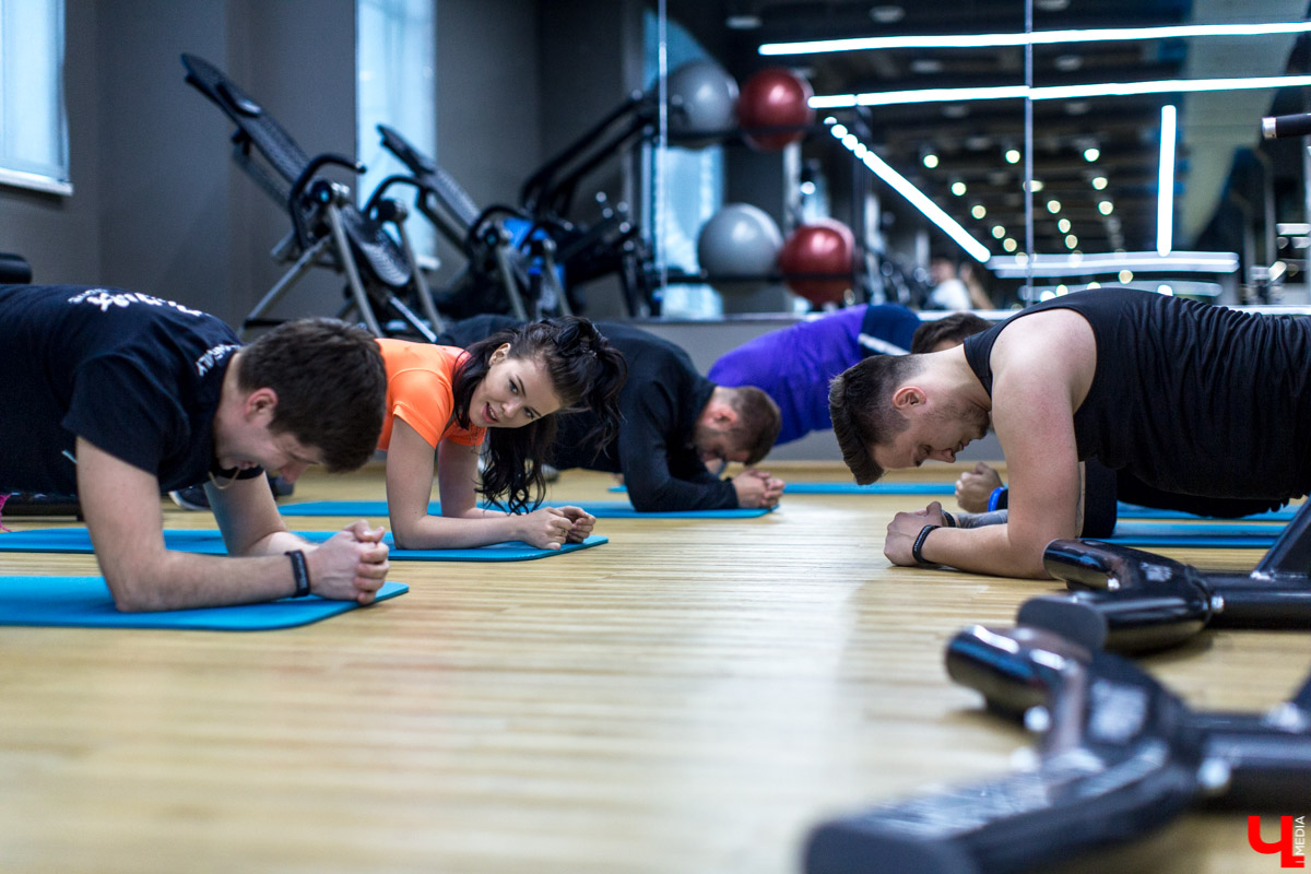 Пообщались с командой Salmon Family. Посмотрели на их тренировку и совместный завтрак в сети заведений Дениса Найденова, идейного вдохновителя владимирских заведений “Лосось и кофе” и “Поющий лосось”