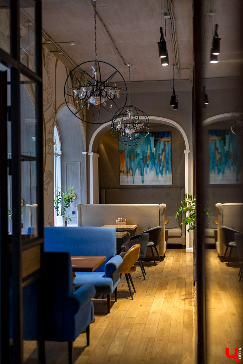 Пообщались с командой Salmon Family. Посмотрели на их тренировку и совместный завтрак в сети заведений Дениса Найденова, идейного вдохновителя владимирских заведений “Лосось и кофе” и “Поющий лосось”